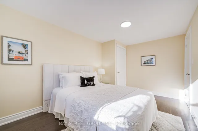 Additional image 32 of 107 Enchanted Hills Cres