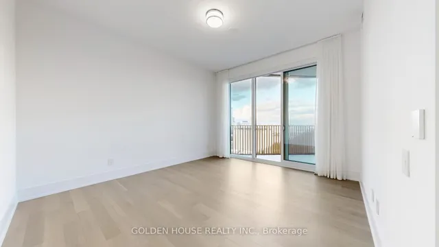 Additional image 15 of 155 Merchants' Wharf Unit 1311