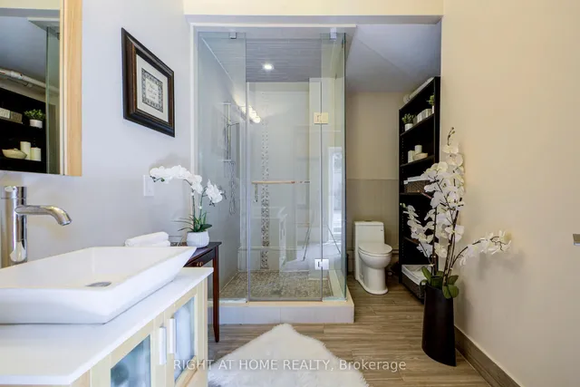 Additional image 44 of 316 Churchill Ave