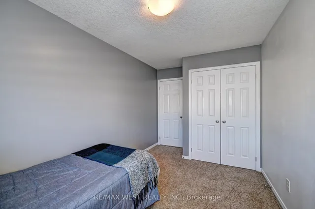 Additional image 33 of 21 Machado St
