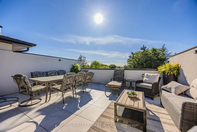 Additional image 50 of 2638A Bayview Ave