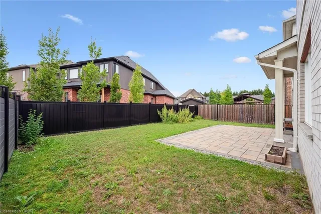 Additional image 34 of 77 Eaglecrest St