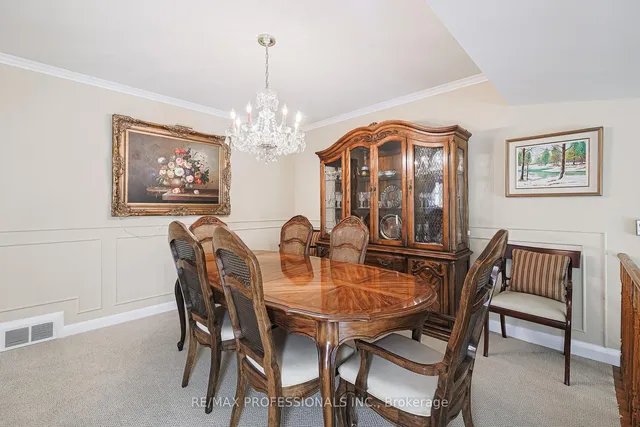 Additional image 17 of 55 Old Burnhamthorpe Rd