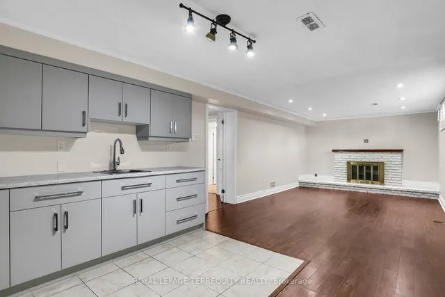 Additional image 22 of 19 Wall Ave