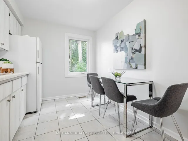 Additional image 14 of 157 1/2 Roslin Ave