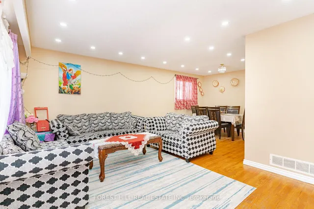 Additional image 8 of 110 Hazelglen Dr