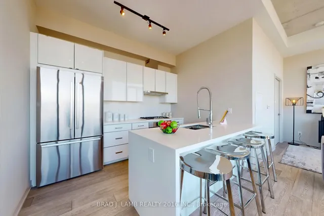 Additional image 12 of 458 Richmond St Unit 1701