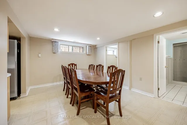 Additional image 21 of 8 Charnwood Rd