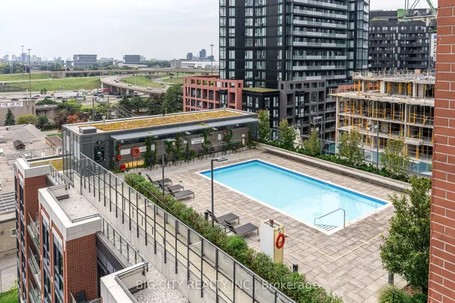 Additional image 19 of 31 Tippett Rd Unit 1021