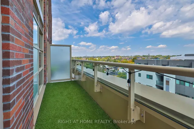 Additional image 24 of 1787 St Clair Ave Unit 720