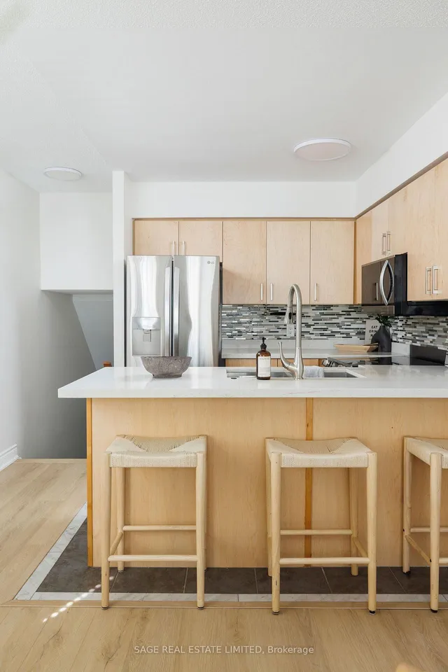 Additional image 16 of 12 Sudbury St Unit 811