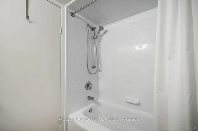 Additional image 41 of 43 Sherwood Ave