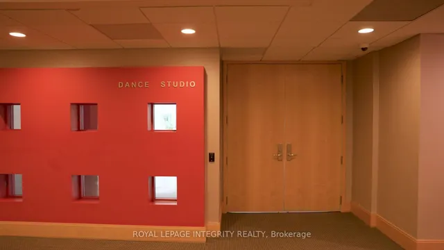 Additional image 39 of 10 Queens Quay Unit 1410