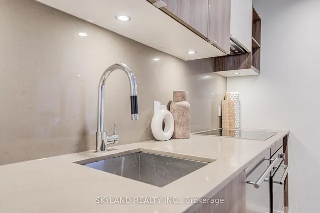 Additional image 9 of 125 Peter St Unit 3211