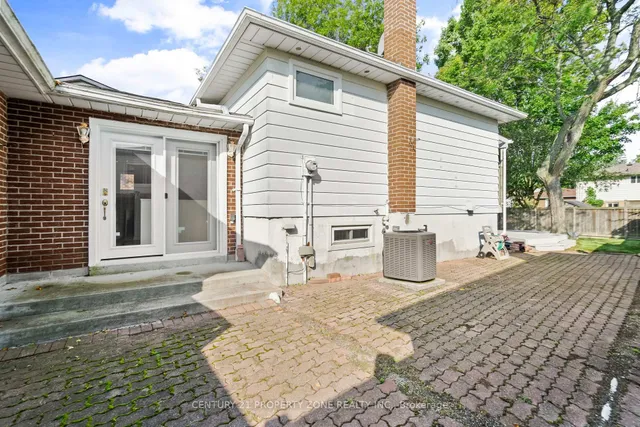 Additional image 32 of 7 Rodarick Dr