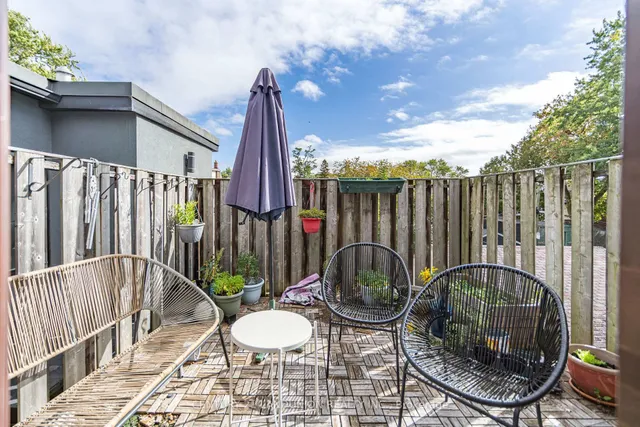 Additional image 19 of 133 Galt Ave