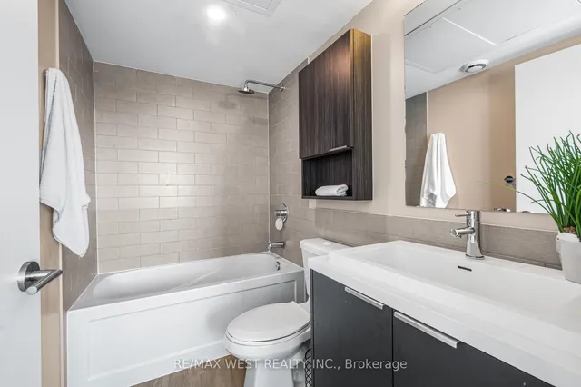 Additional image 8 of 6 Sonic Way Unit 1405