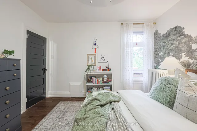 Additional image 18 of 18 Constance St