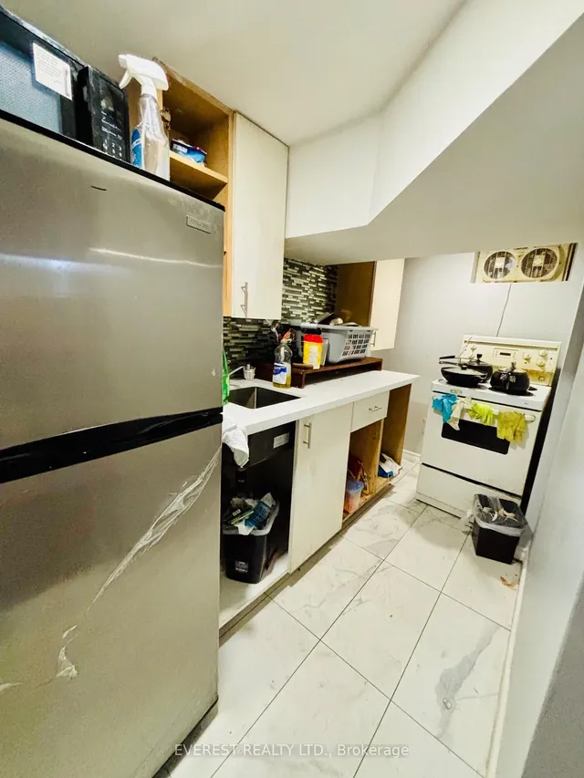 Additional image 37 of 6 Maretta Ave