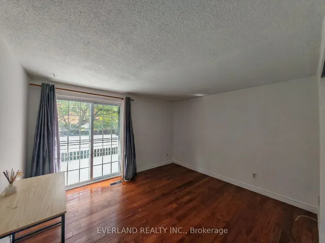 Additional image 6 of 18 Camberley Crt