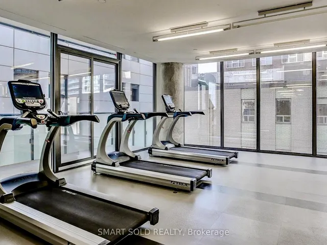 Additional image 20 of 101 Peter St Unit 801