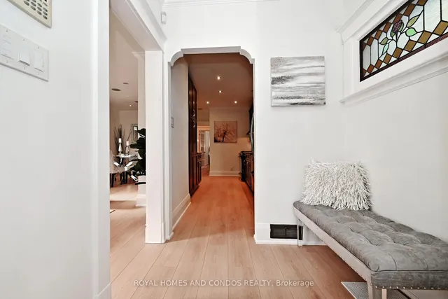 Additional image 5 of 38 Gates Ave