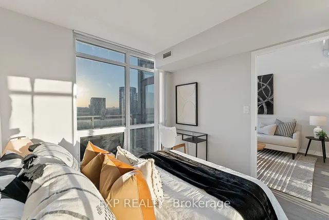 Additional image 13 of 15 Fort York Blvd Unit 4101