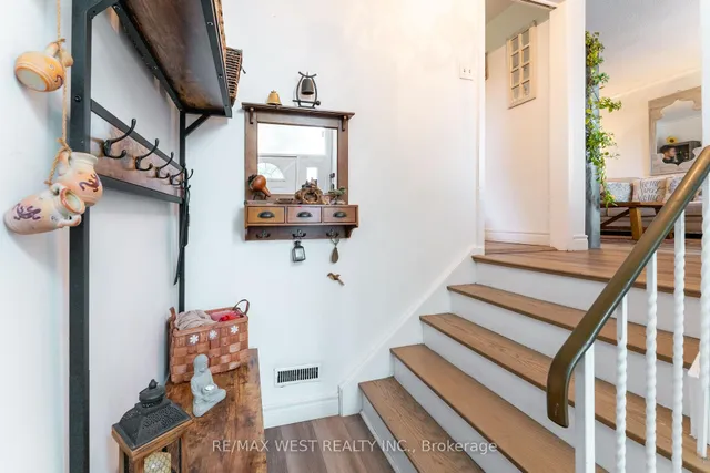 Additional image 6 of 330 Pellatt Ave