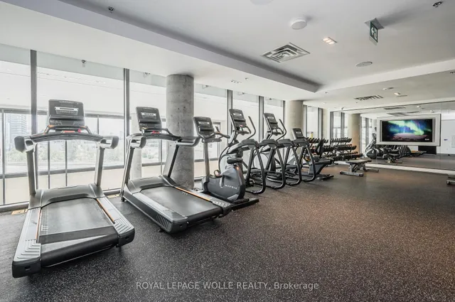 Additional image 24 of 15 Wellington St Unit 907