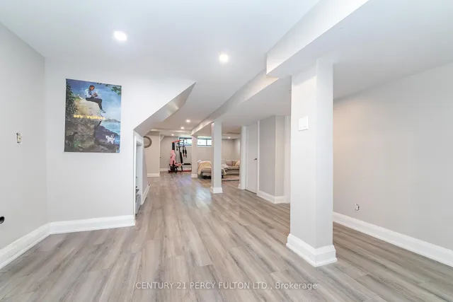 Additional image 34 of 83 Cairnside Cres