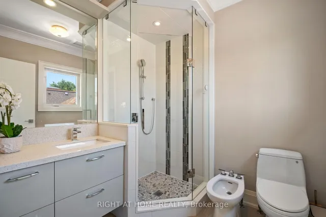 Additional image 24 of 316 Churchill Ave