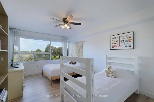 Additional image 17 of 475 The West Mall Unit 310