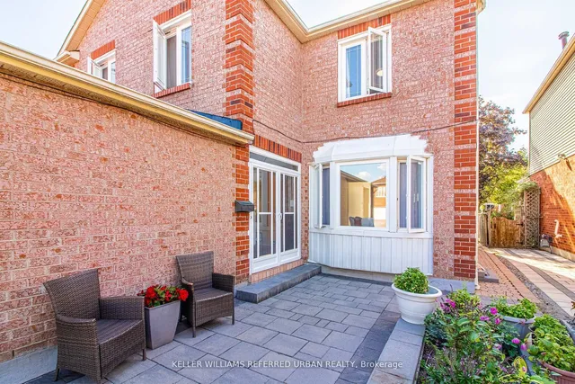 Additional image 26 of 63 Holmbush Cres