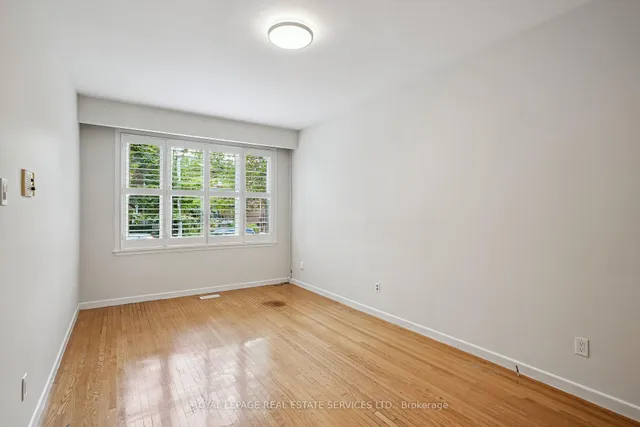 Additional image 6 of 29 Greenlaw Ave