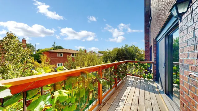 Additional image 13 of 33 Carnival Crt