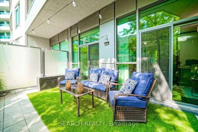 Additional image 20 of 19 Grand Trunk Cres Unit 201