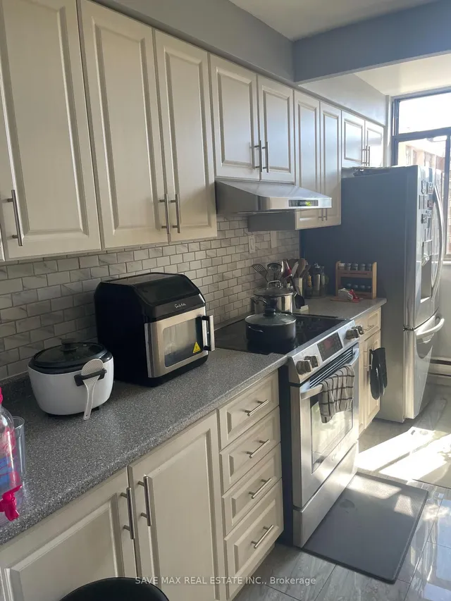 Additional image 9 of 2645 Jane St Unit 507