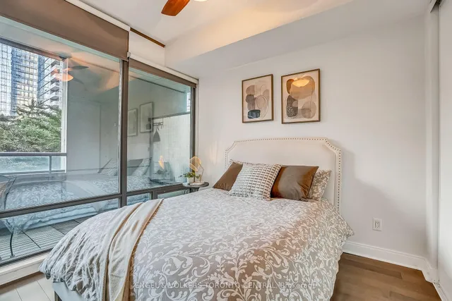 Additional image 31 of 18 Yorkville Ave Unit 306