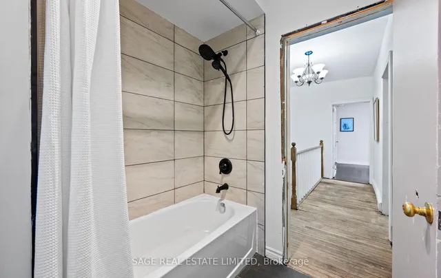 Additional image 29 of 33 Avonlea Blvd