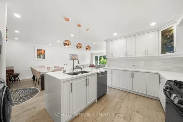 Additional image 13 of 105 Apache Tr