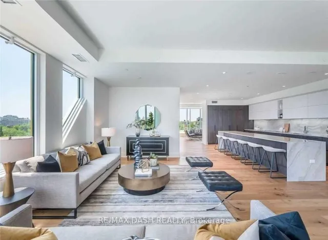 Additional image 8 of 151 Avenue Rd Unit 806