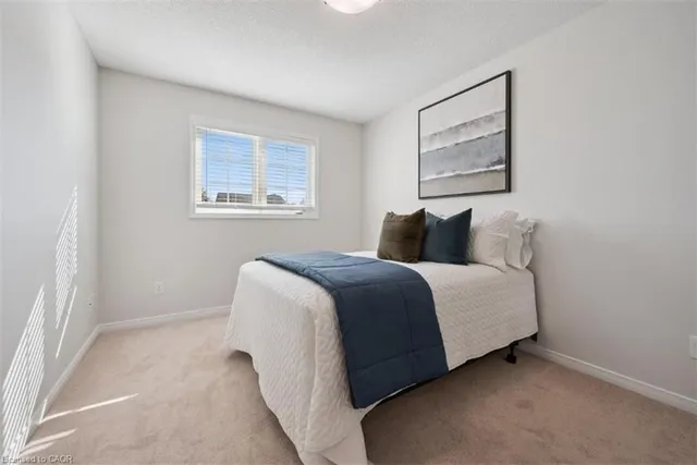 Additional image 27 of 416 Beaumont Cres