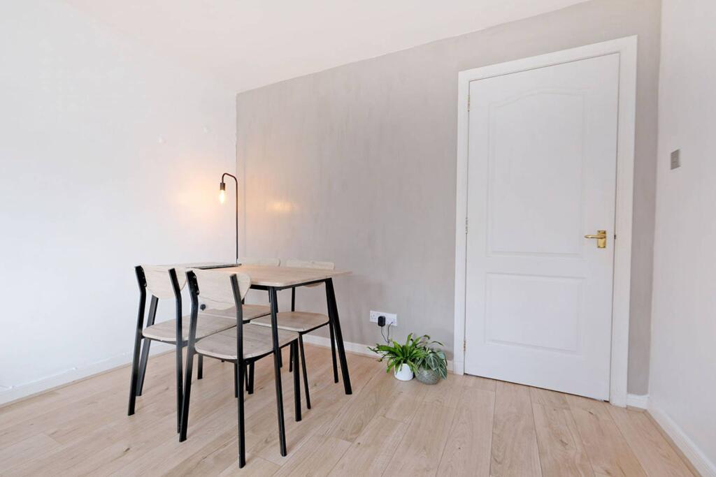 Additional image 5 of Flat B, 45 Seaforth Road, Aberdeen, AB24 5PG