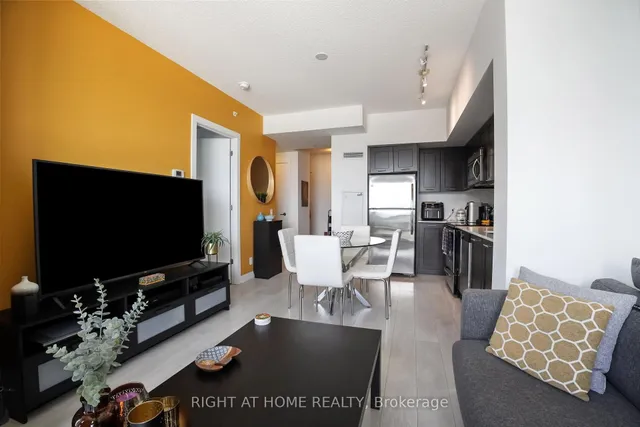 Additional image 11 of 2220 Lakeshore Blvd Unit 3106