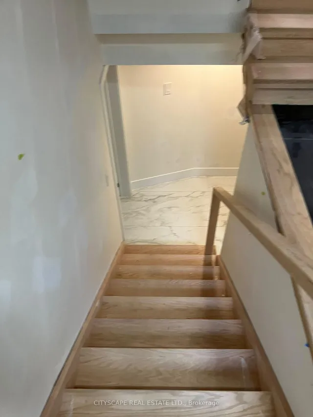 Additional image 20 of 100A Brenda Cres