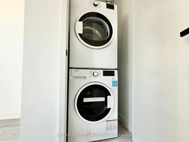 Additional image 39 of 55 Charles St Unit 1413