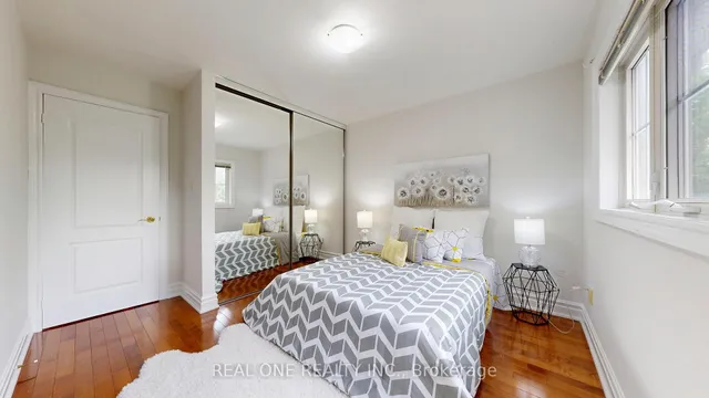 Additional image 38 of 299 Finch Ave