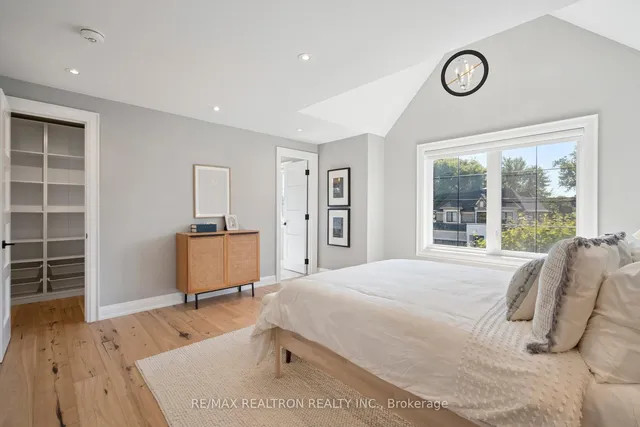 Additional image 32 of 28 Burwood Rd