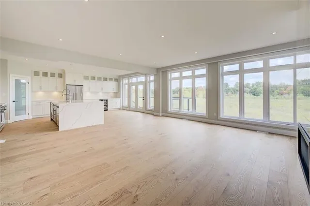 Additional image 18 of 329 Rivertrail Ave