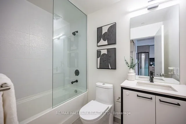 Additional image 10 of 1808 St. Clair Ave Unit 220